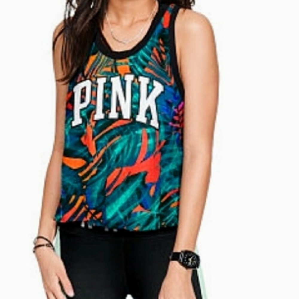 WORN ONCE VS PINK PALM TREE CROP TOP